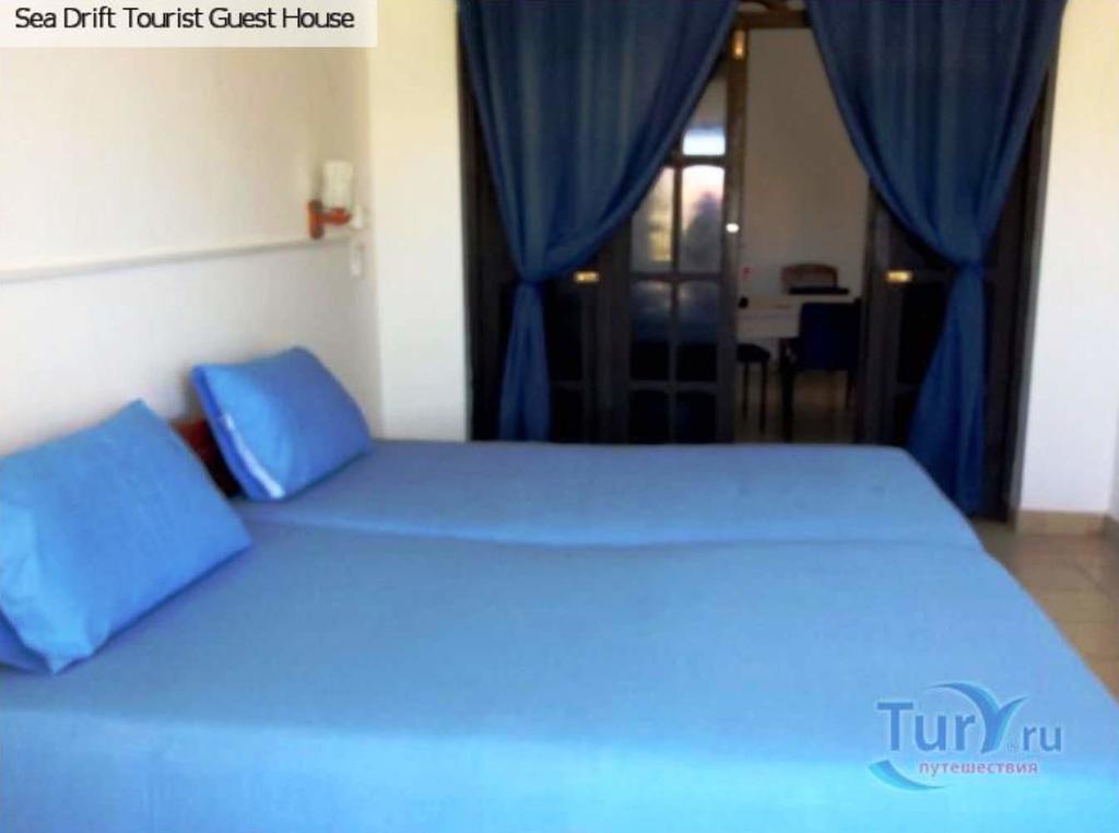 Sea Drift Hotel Negombo Buitenkant foto